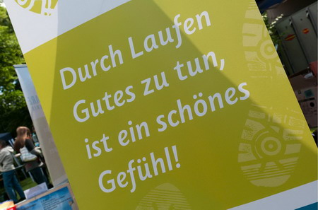 Durch Laufen Tutes tun...